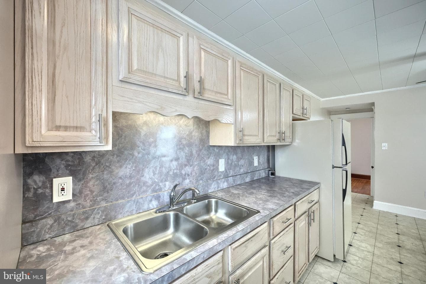 551 McAllister Street photo 11