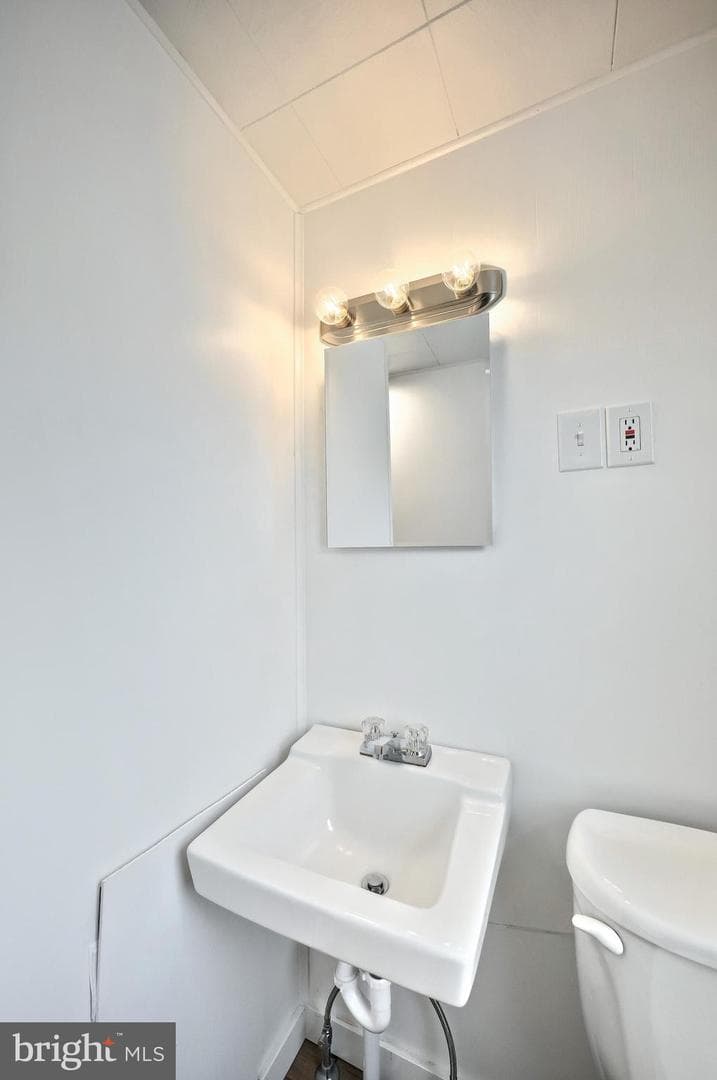 551 McAllister Street photo 20