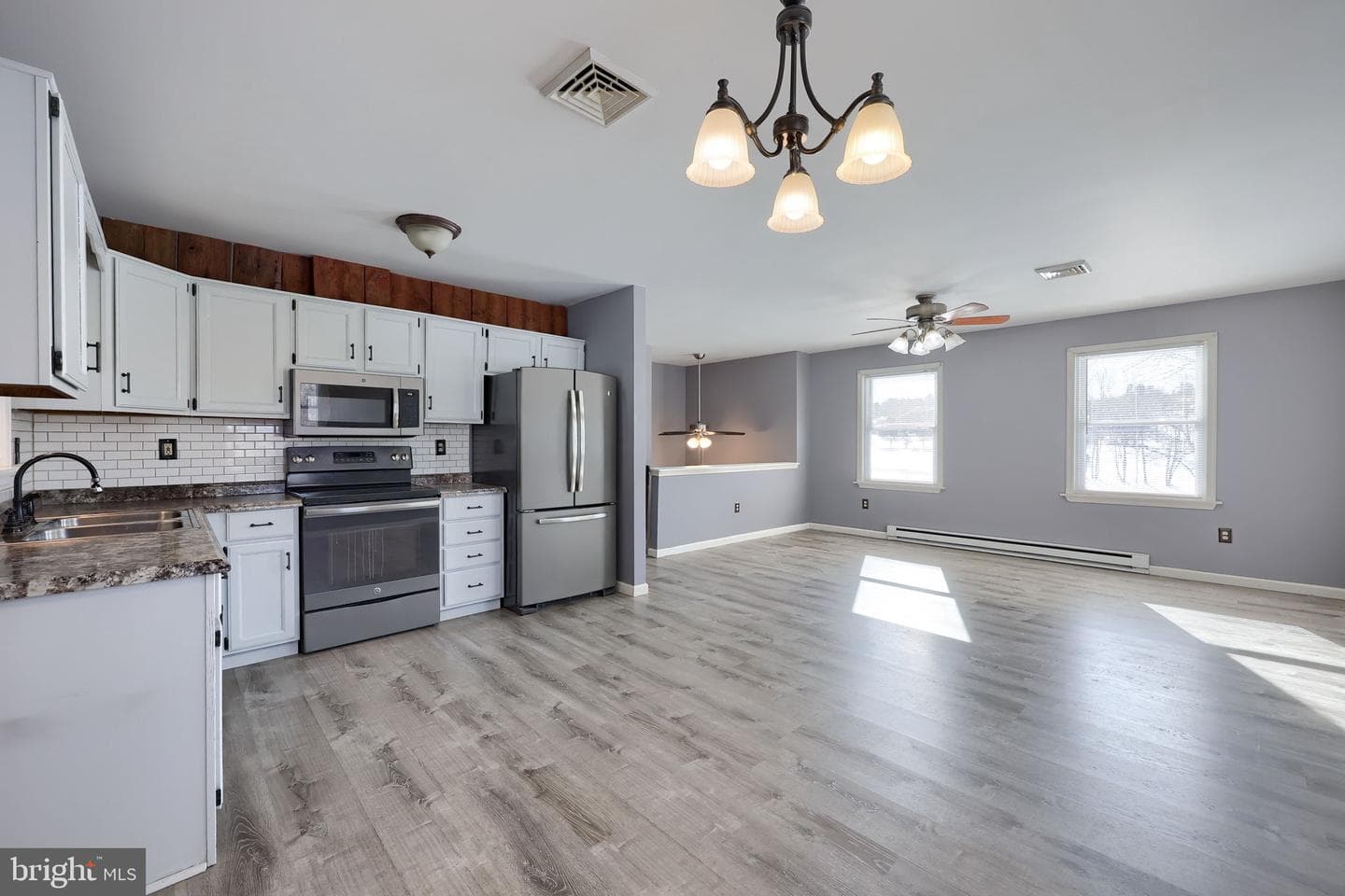 877 Richmond Road photo 12
