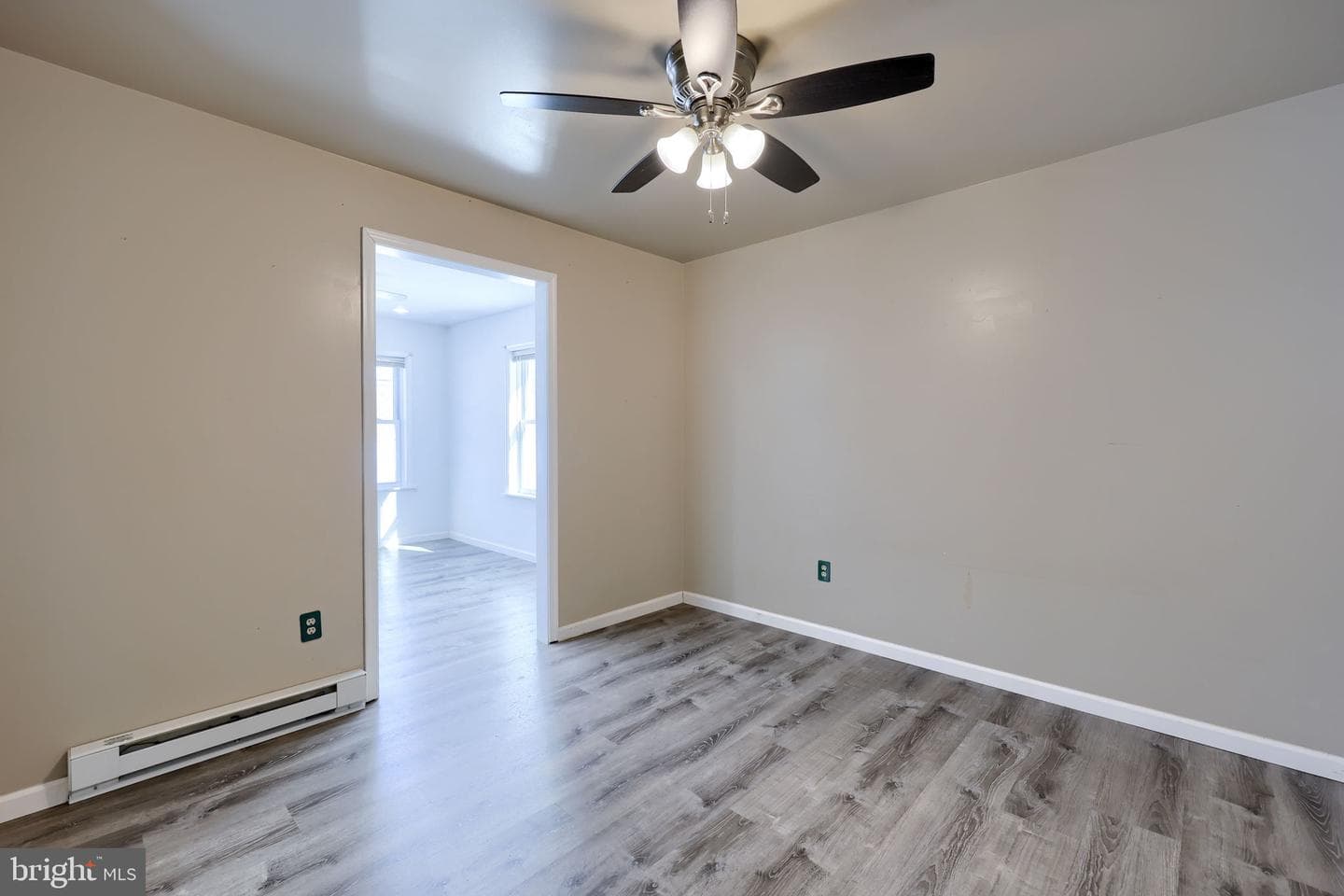877 Richmond Road photo 20