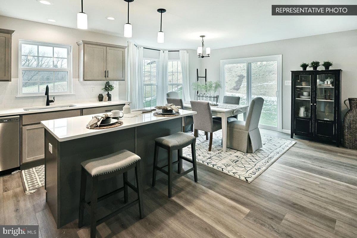 Abbey Plan At Logan Meadows photo 7