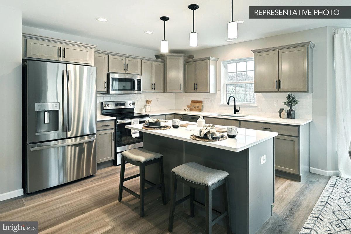 Abbey Plan At Logan Meadows photo 8