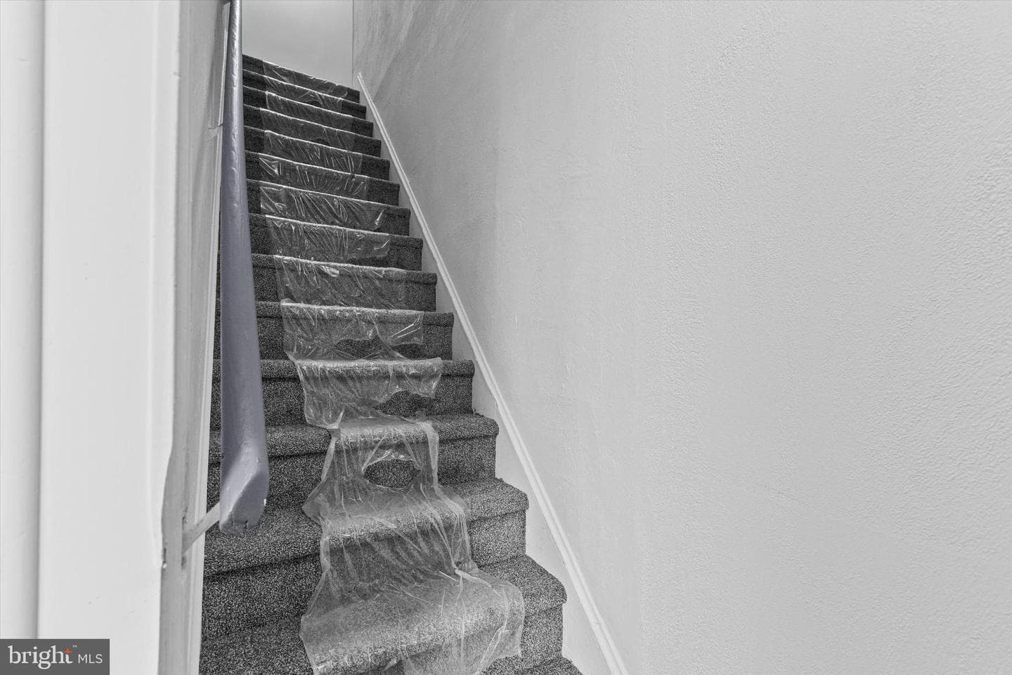 901 E Princess Street photo 12