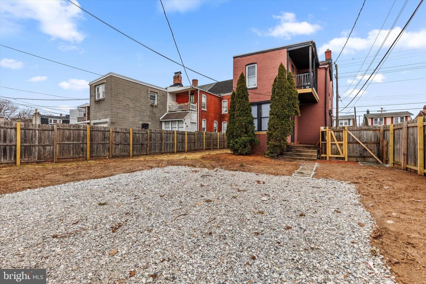 901 E Princess Street photo 33