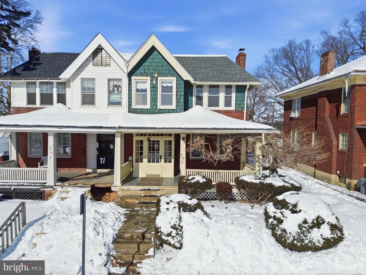 295 Kurtz Avenue photo 2