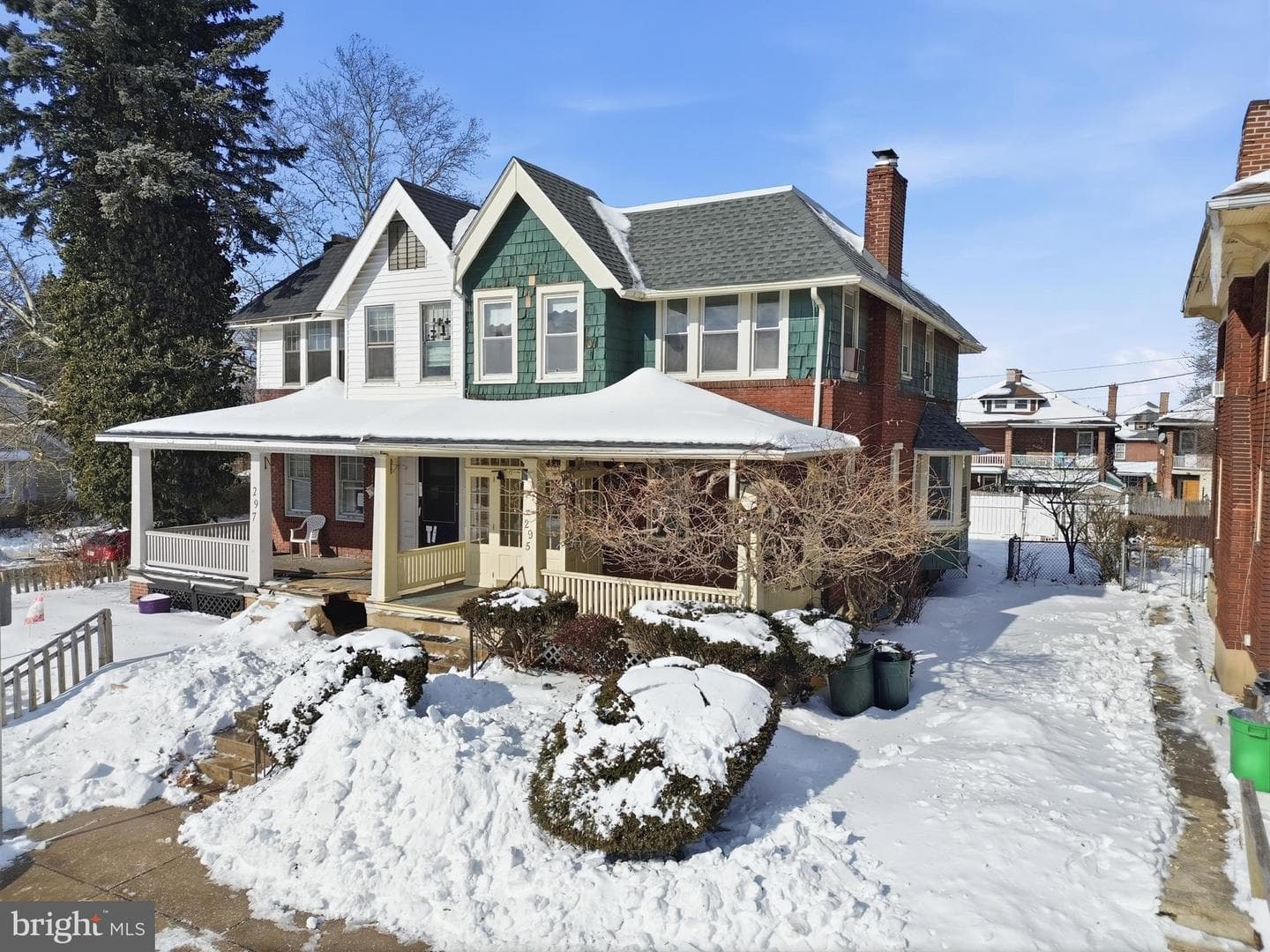 295 Kurtz Avenue photo 4