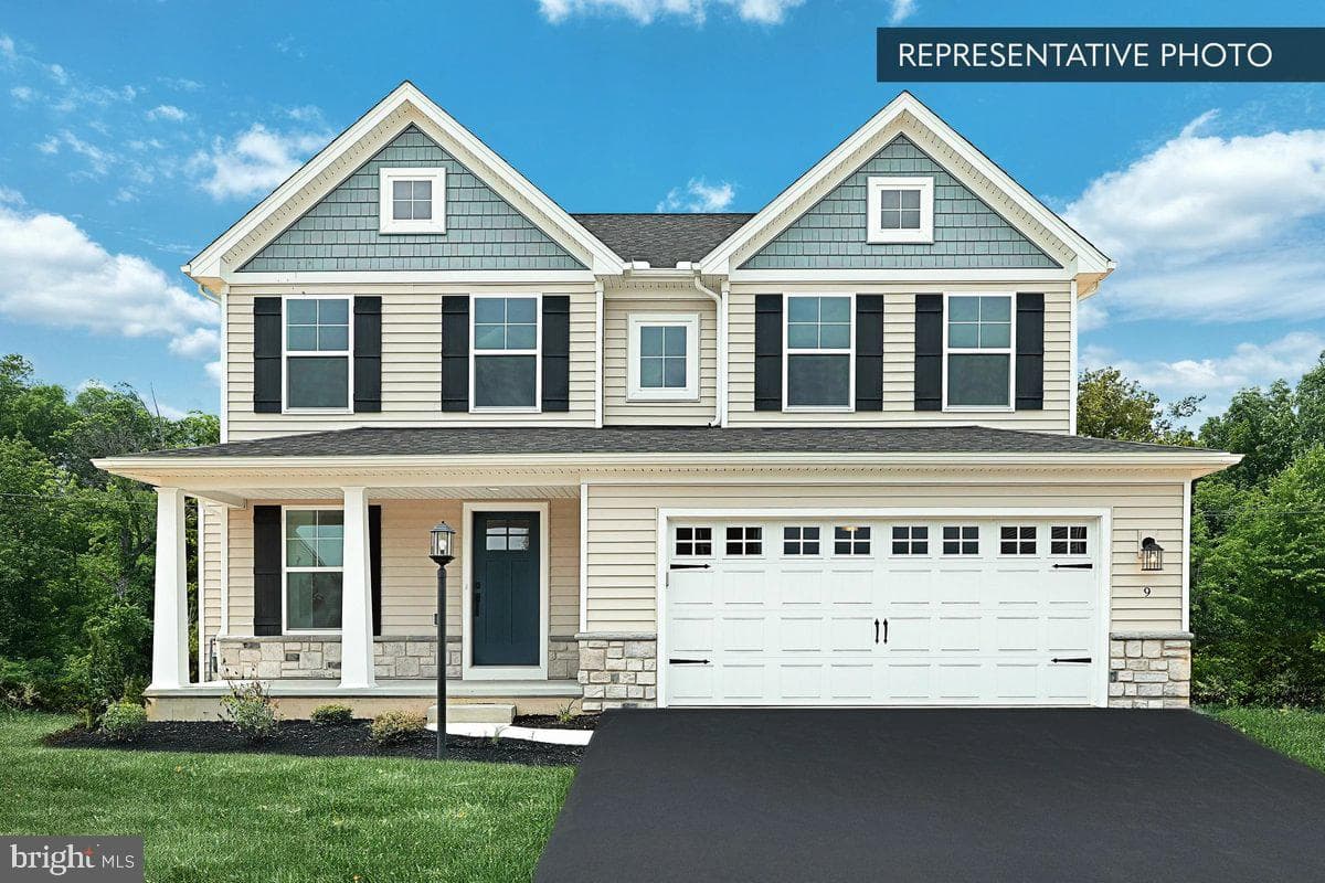 Emily Plan At Hills At Valley View, Spring Grove
