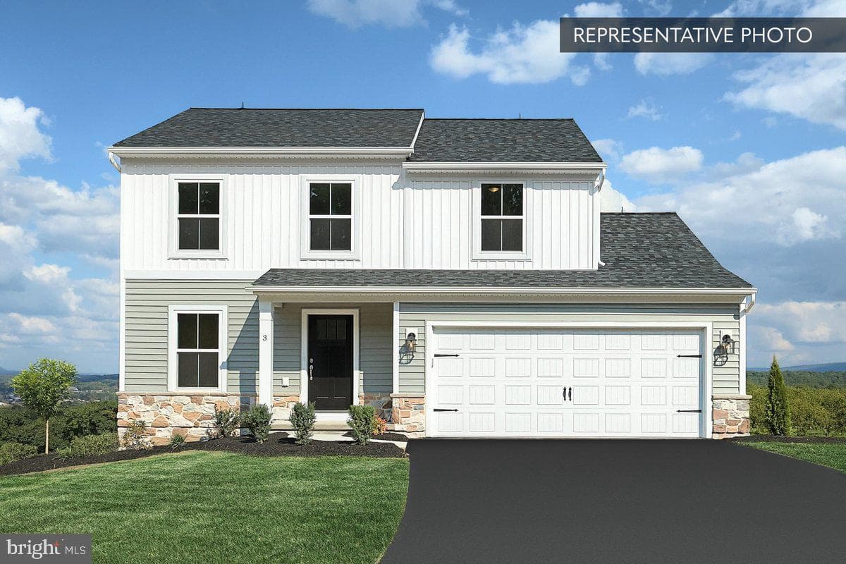 Sassafras Plan At Hills At Valley View, Spring Grove