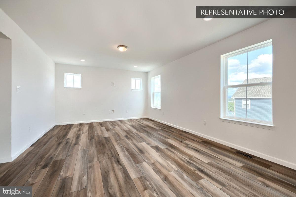 Sassafras Plan At Hills At Valley View photo 8