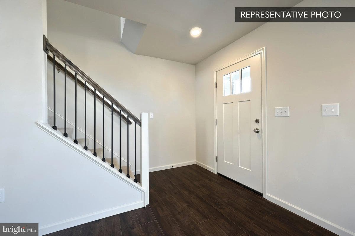 Willow Plan At Hills At Valley View photo 4