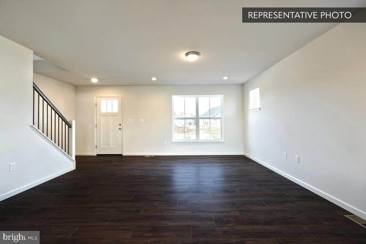 Willow Plan At Hills At Valley View photo 5