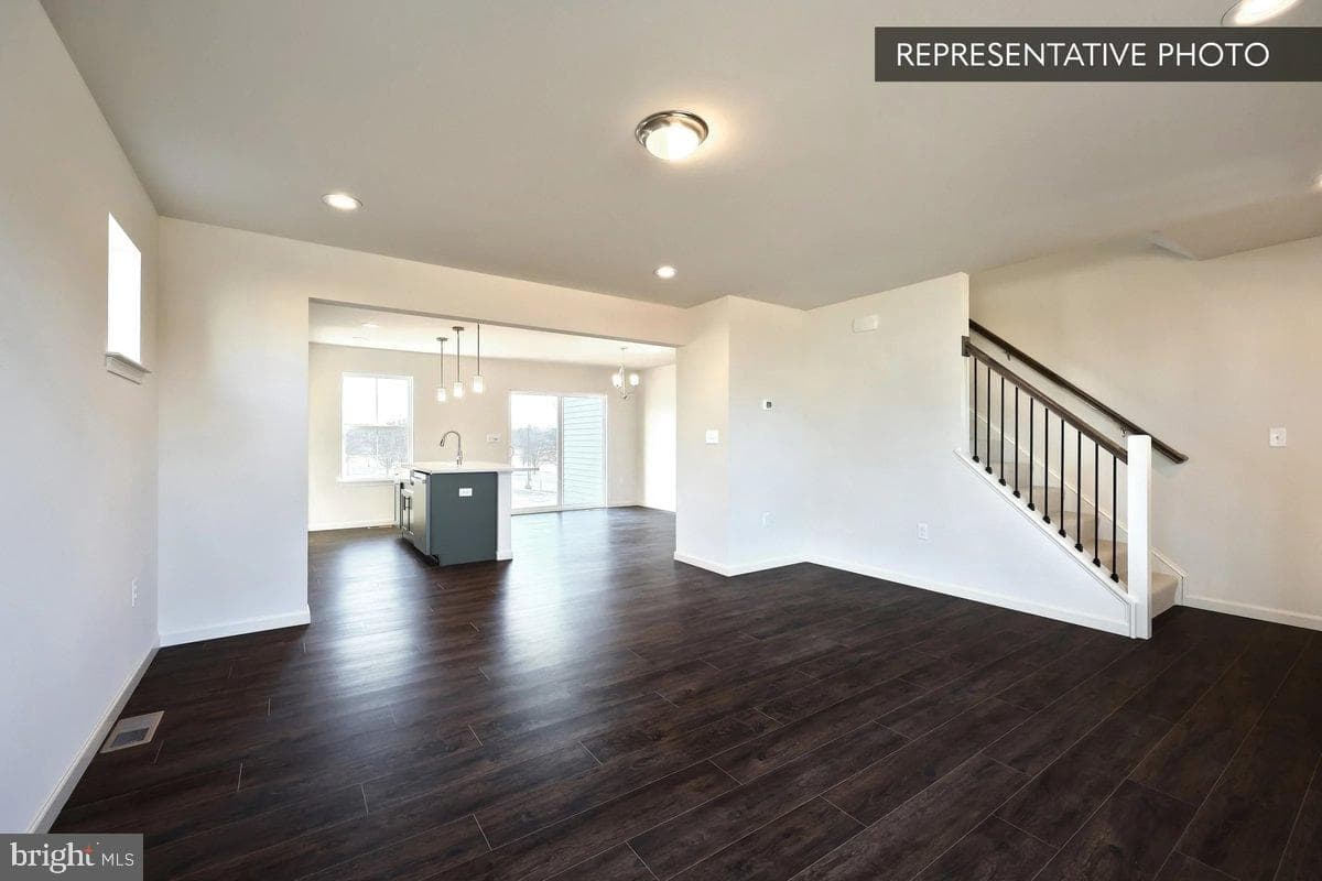 Willow Plan At Hills At Valley View photo 6