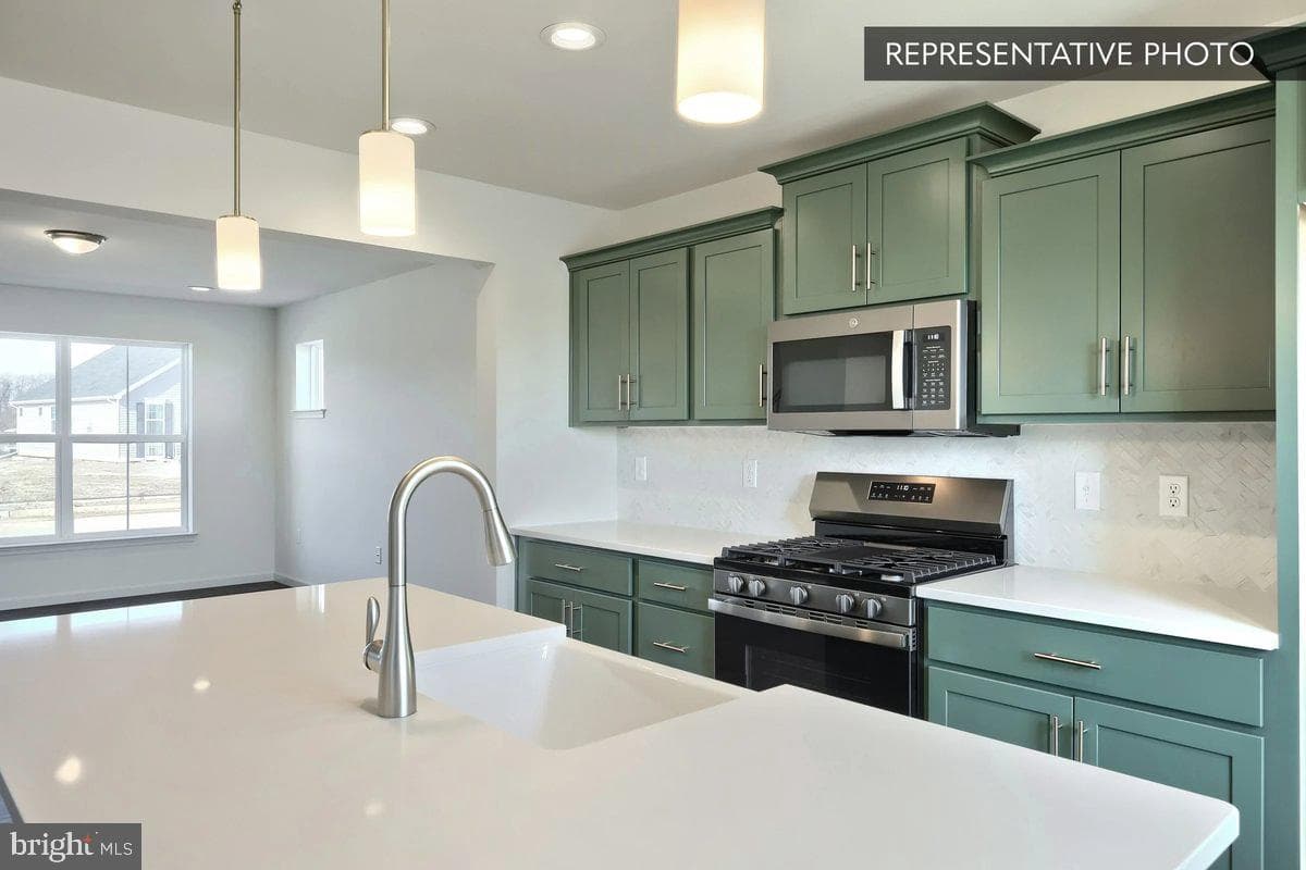 Willow Plan At Hills At Valley View photo 9