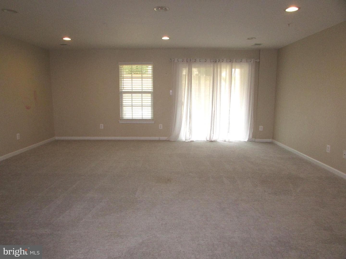 7906 Erinvale Lane photo 16