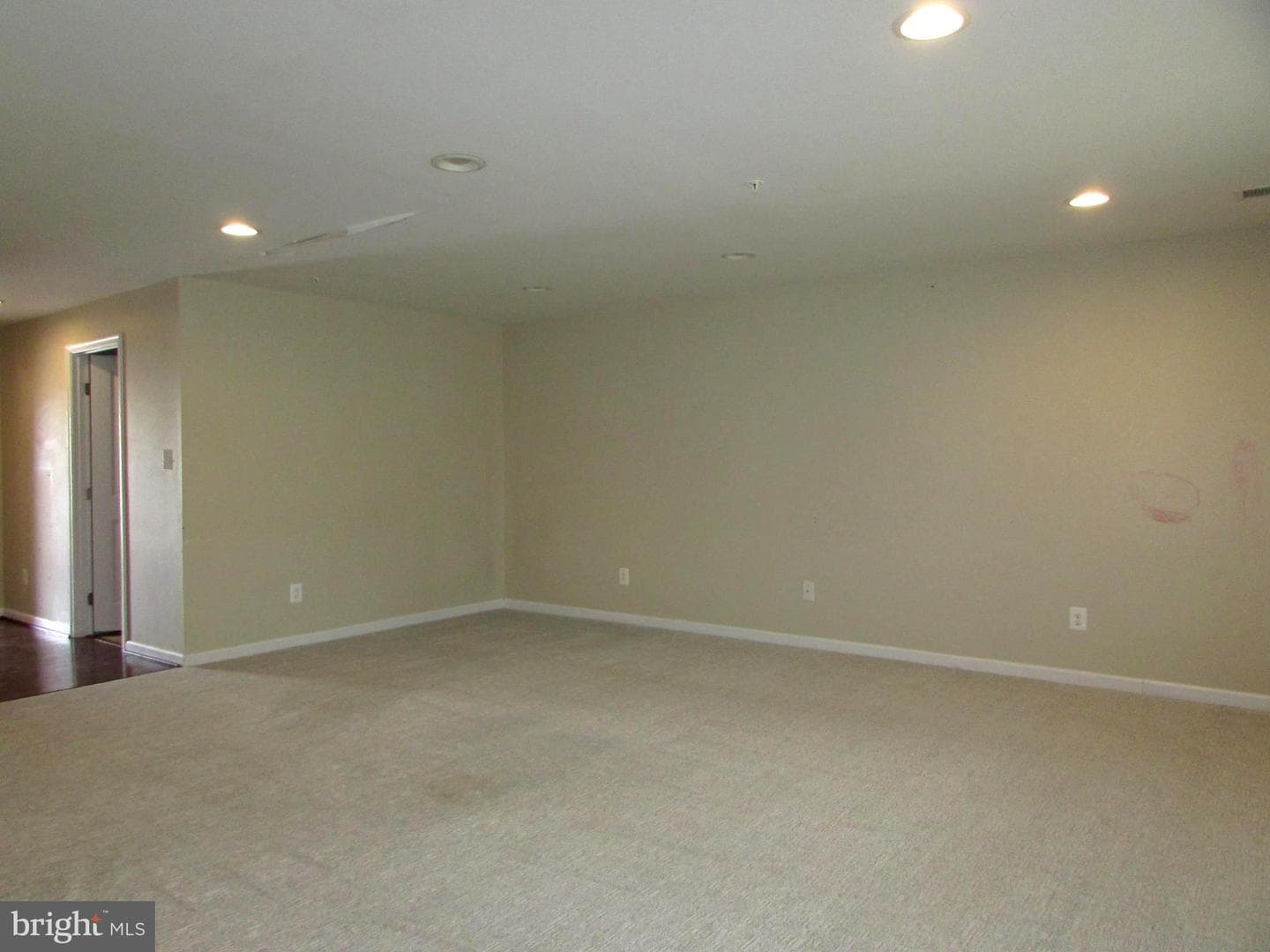 7906 Erinvale Lane photo 17