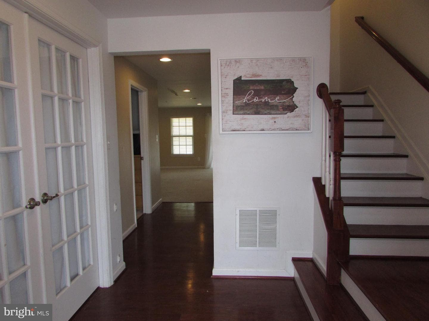 7906 Erinvale Lane photo 2