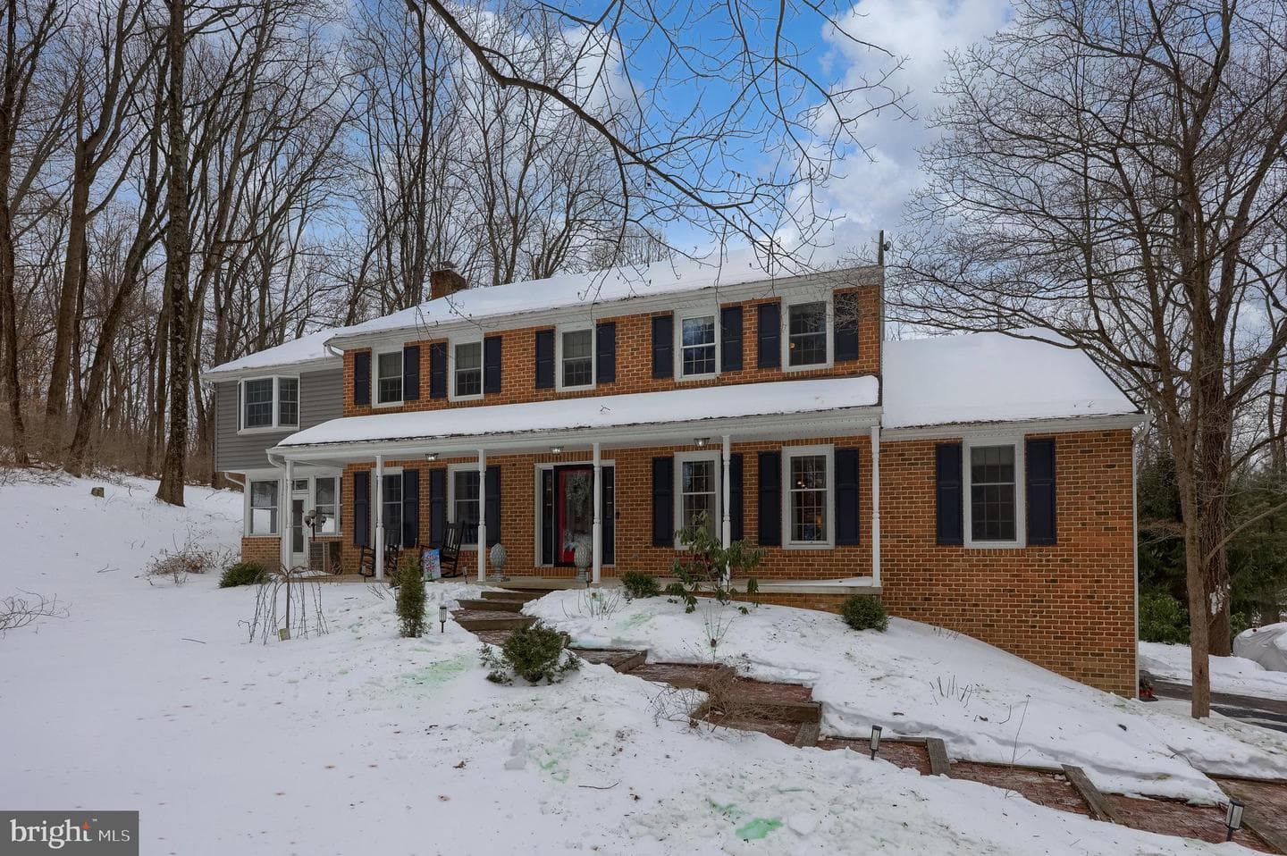 332 Laurel Drive photo 2