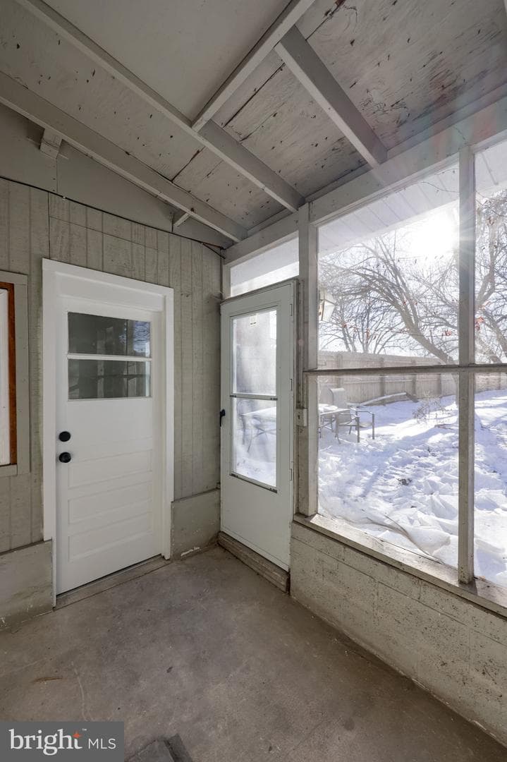 926 E Market Street photo 16