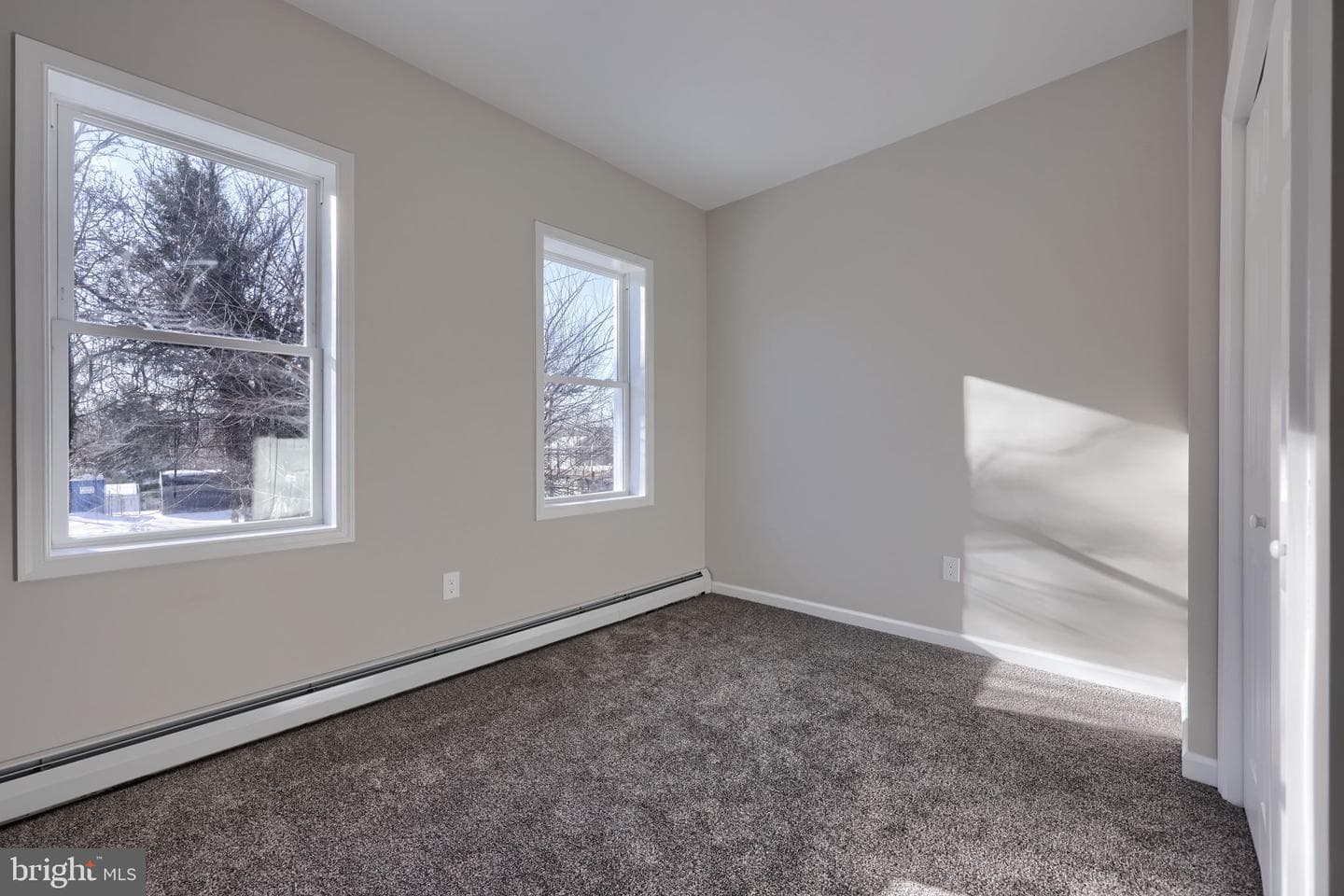 926 E Market Street photo 22
