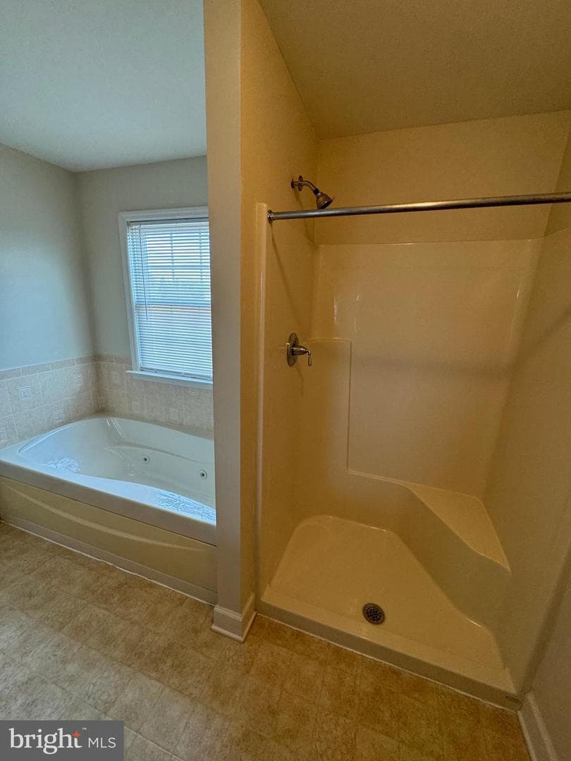 121 Scully Place photo 7