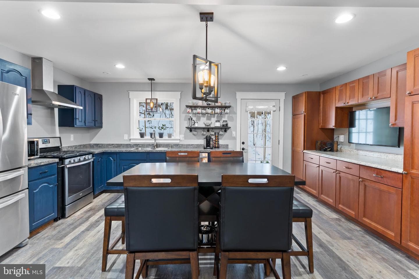 214 W Ridge photo 10