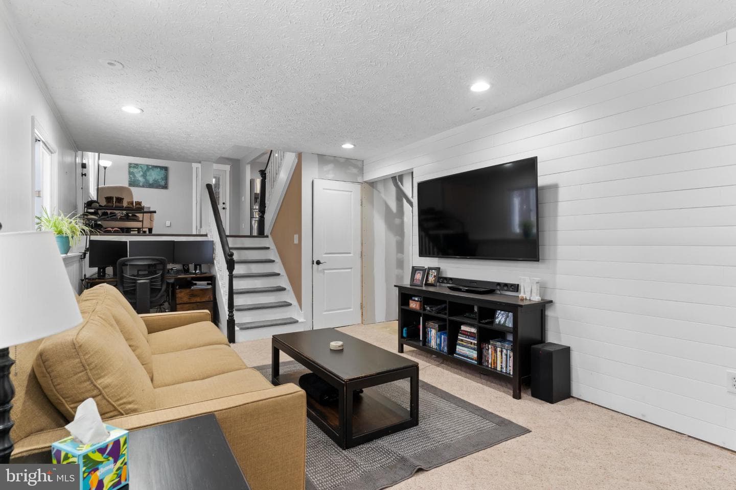 214 W Ridge photo 17