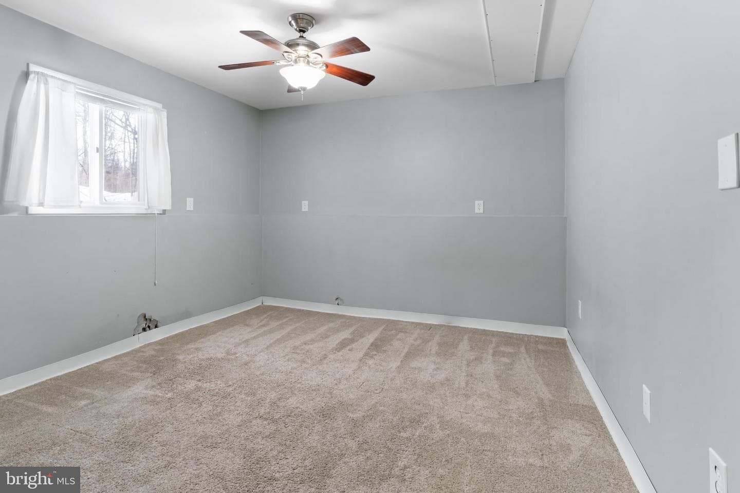 214 W Ridge photo 26