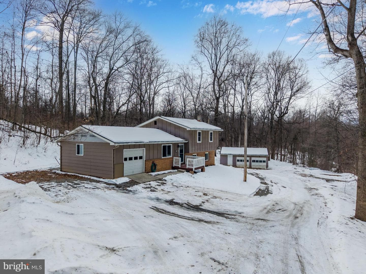 214 W Ridge photo 4
