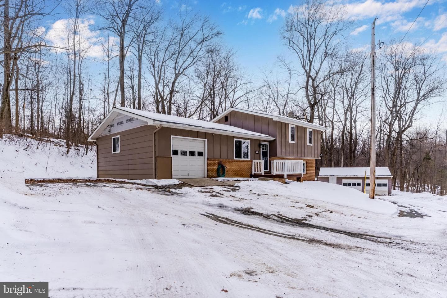214 W Ridge photo 6