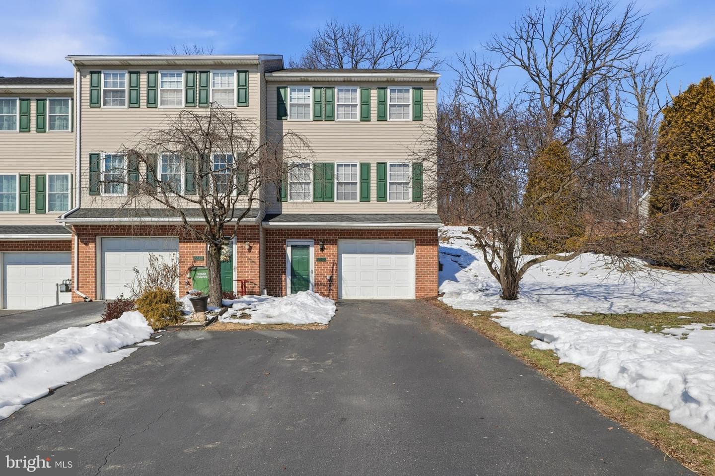 2280 North Point