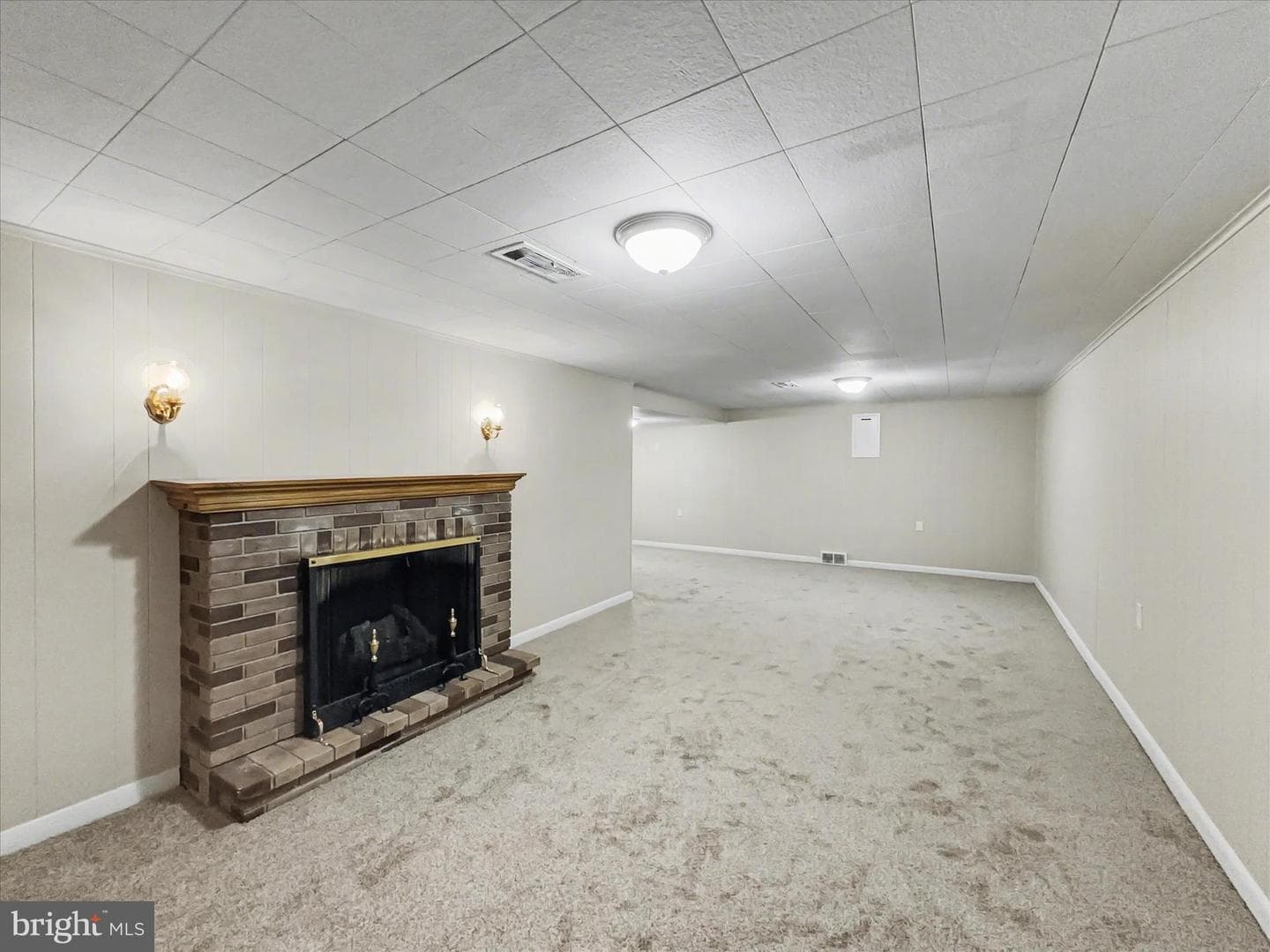 758 Clearmount Road photo 5