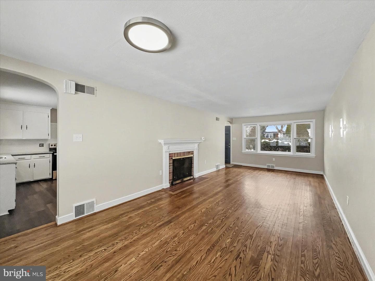758 Clearmount Road photo 6