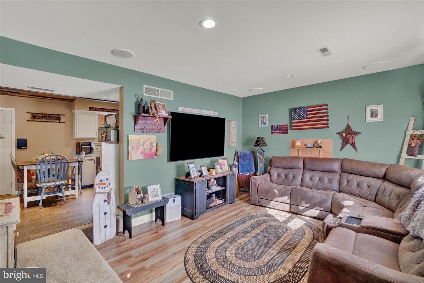 3030 Solar Drive photo 5