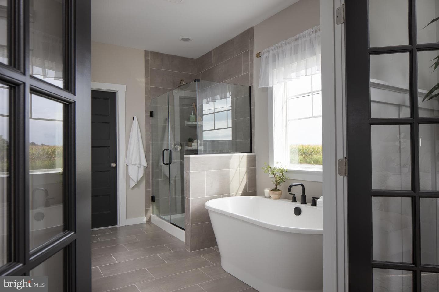 202 Angelica Way photo 31