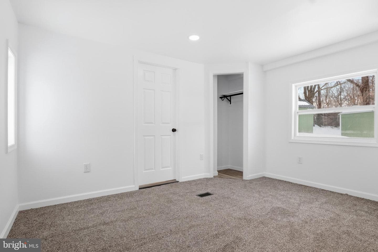 6 Pine Street photo 14