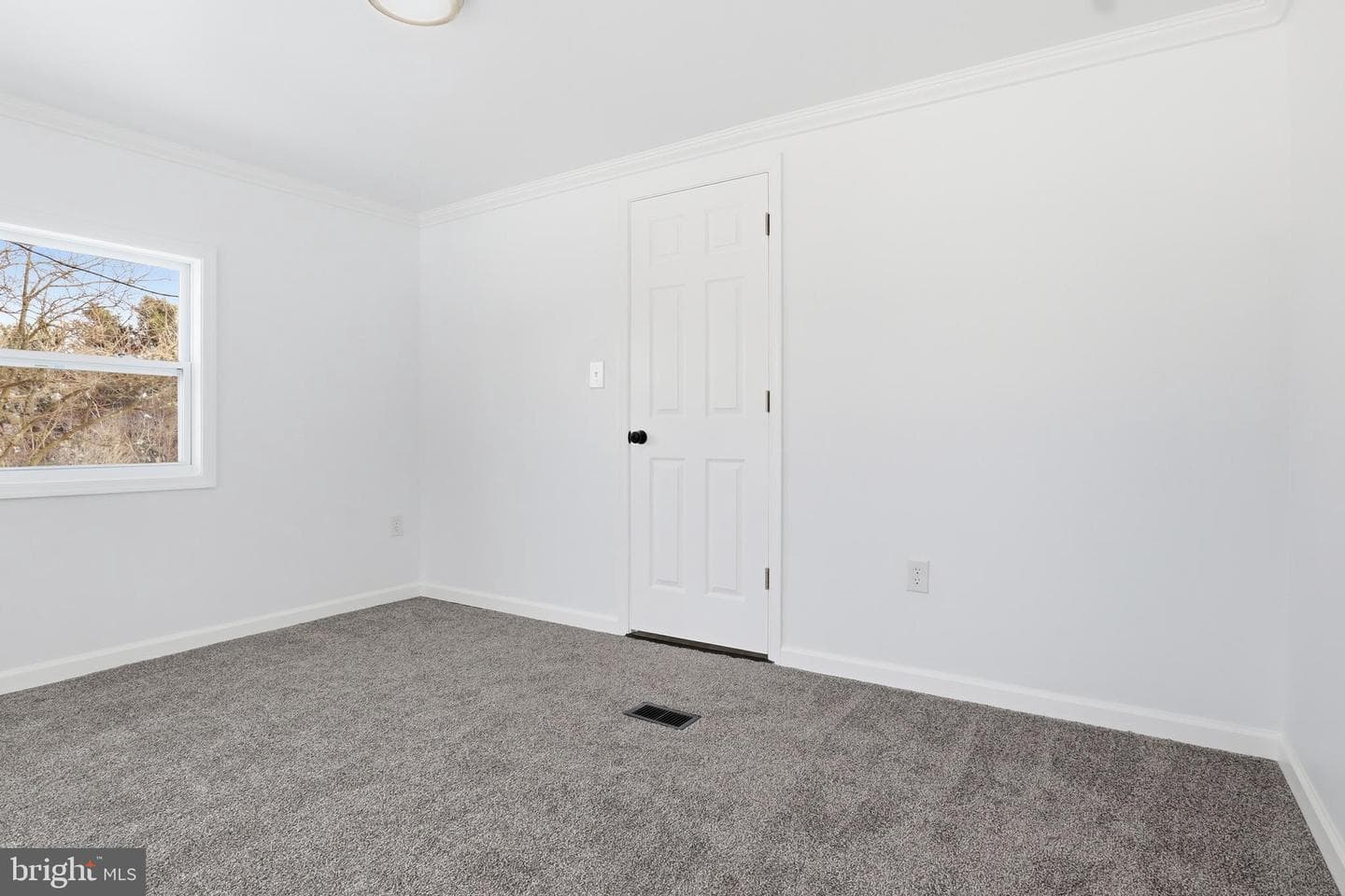 6 Pine Street photo 18