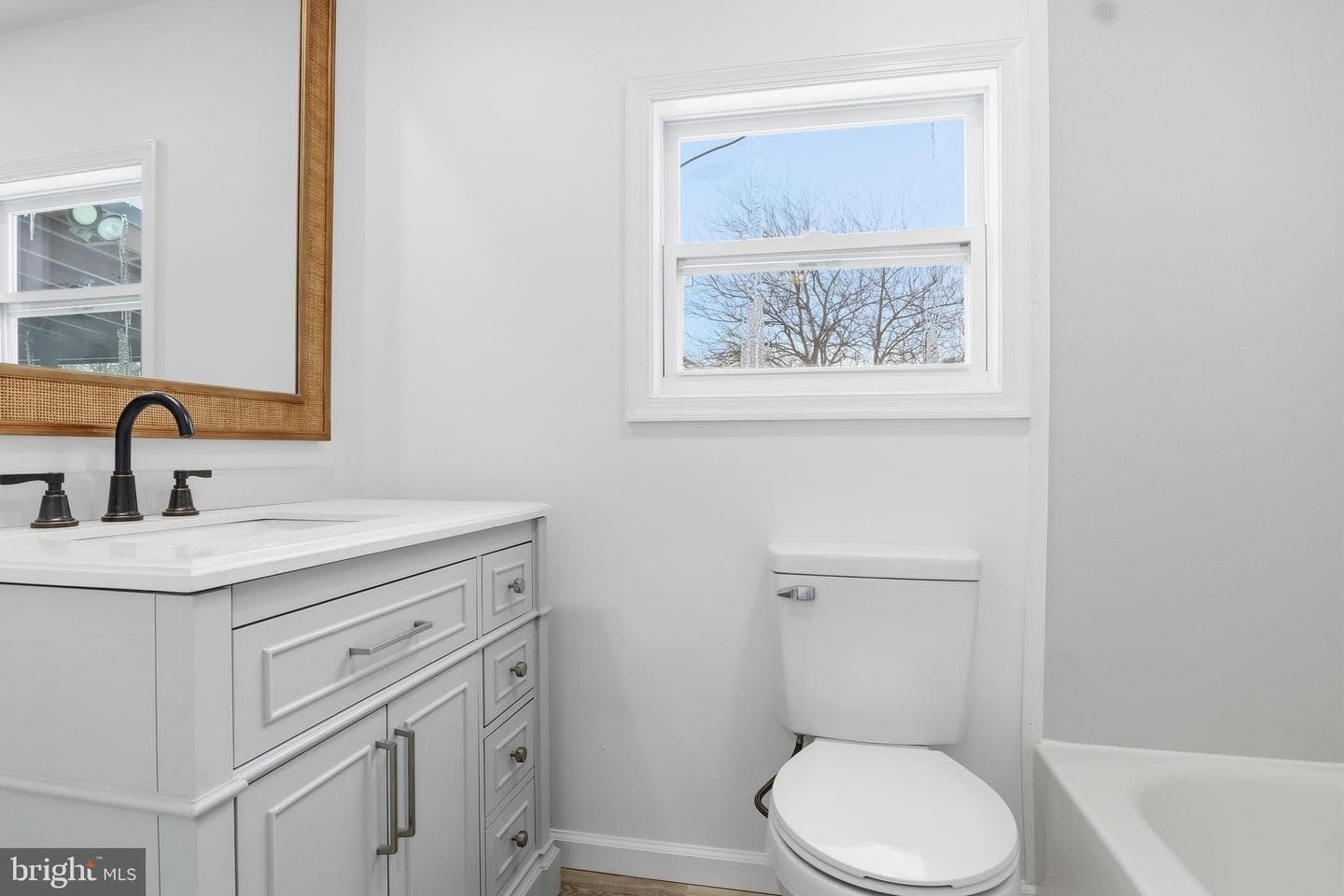 6 Pine Street photo 19