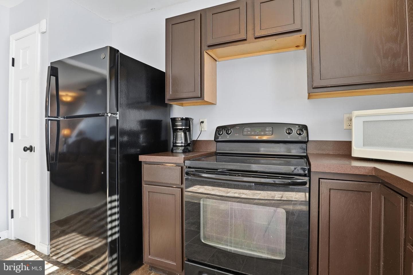 370 Azalea Drive photo 12