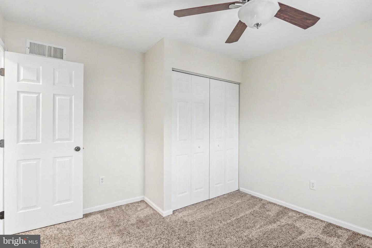 245 Robin Hill Circle photo 10