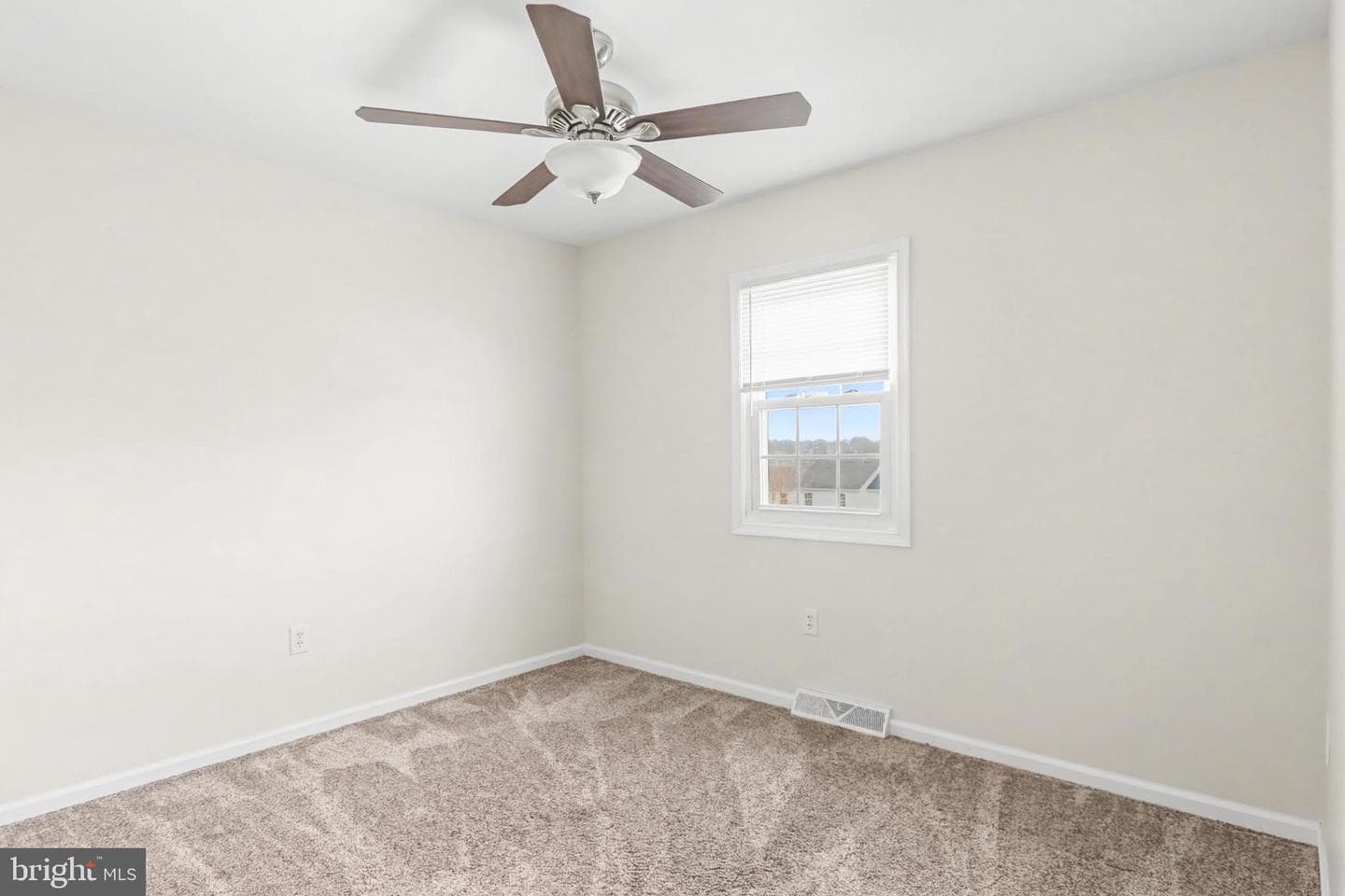 245 Robin Hill Circle photo 11