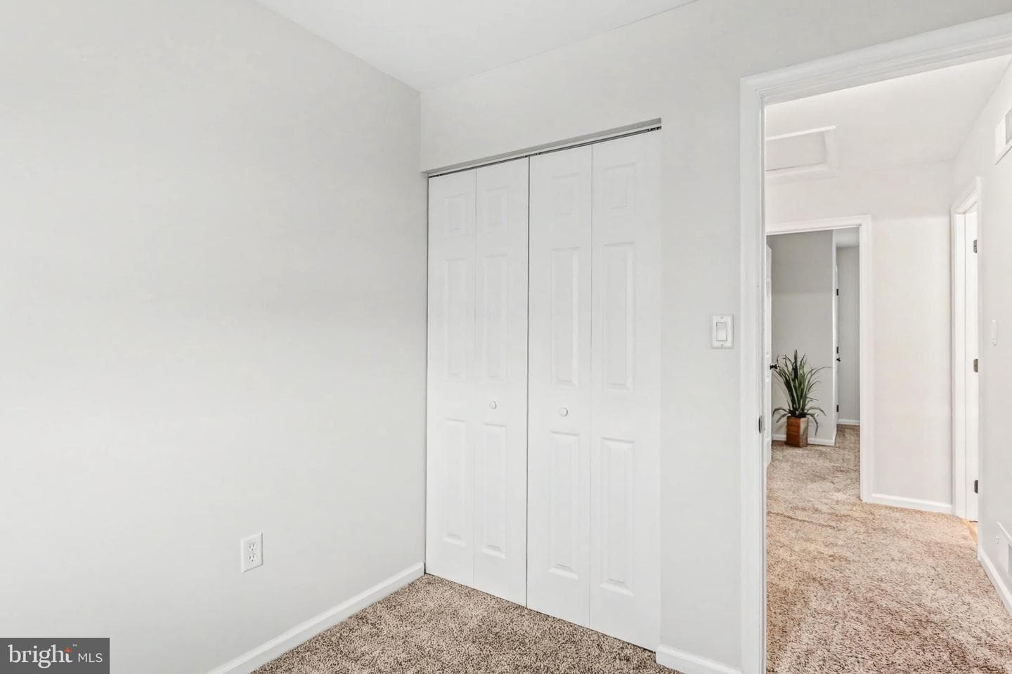 245 Robin Hill Circle photo 18