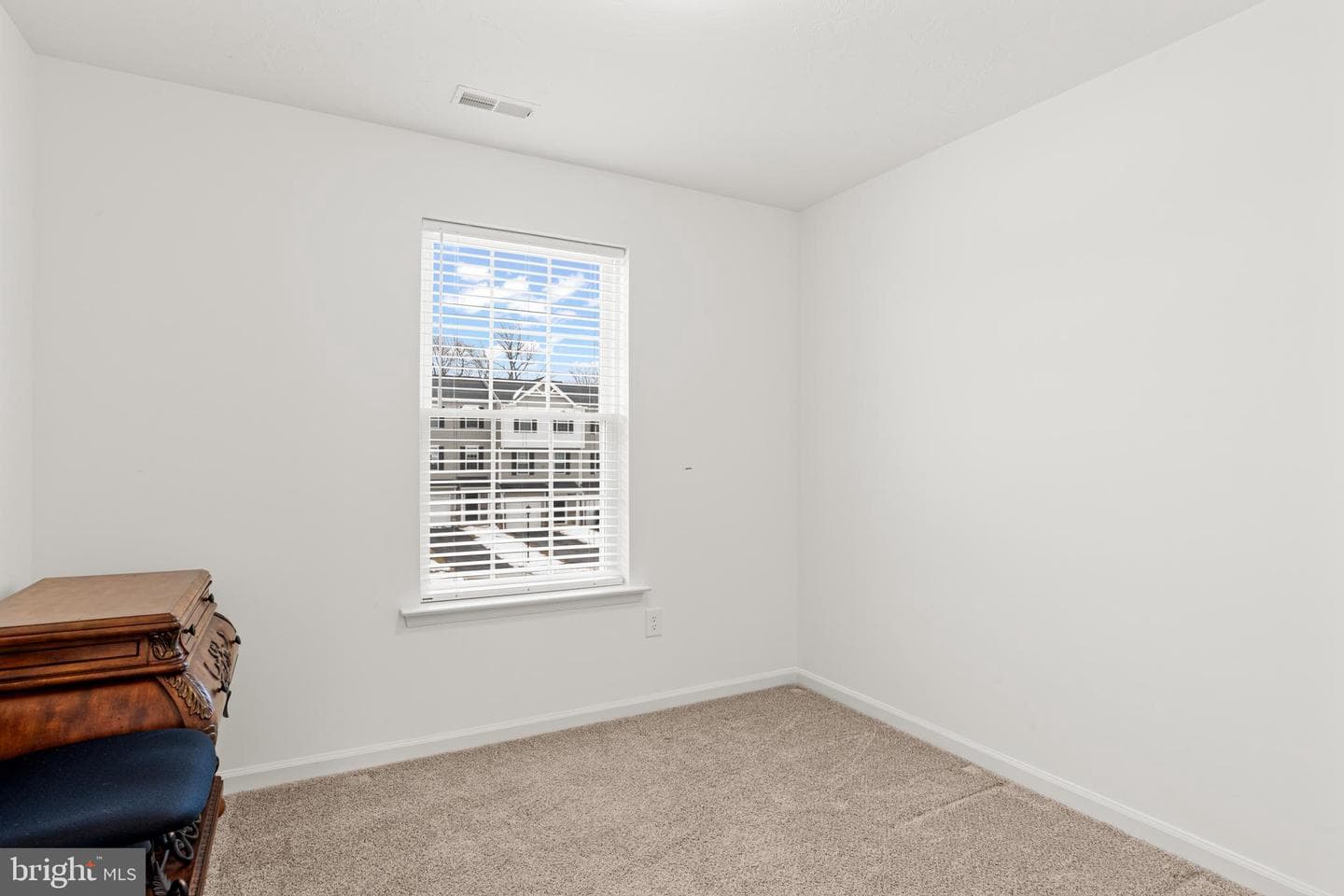 270 Holstein Drive photo 32