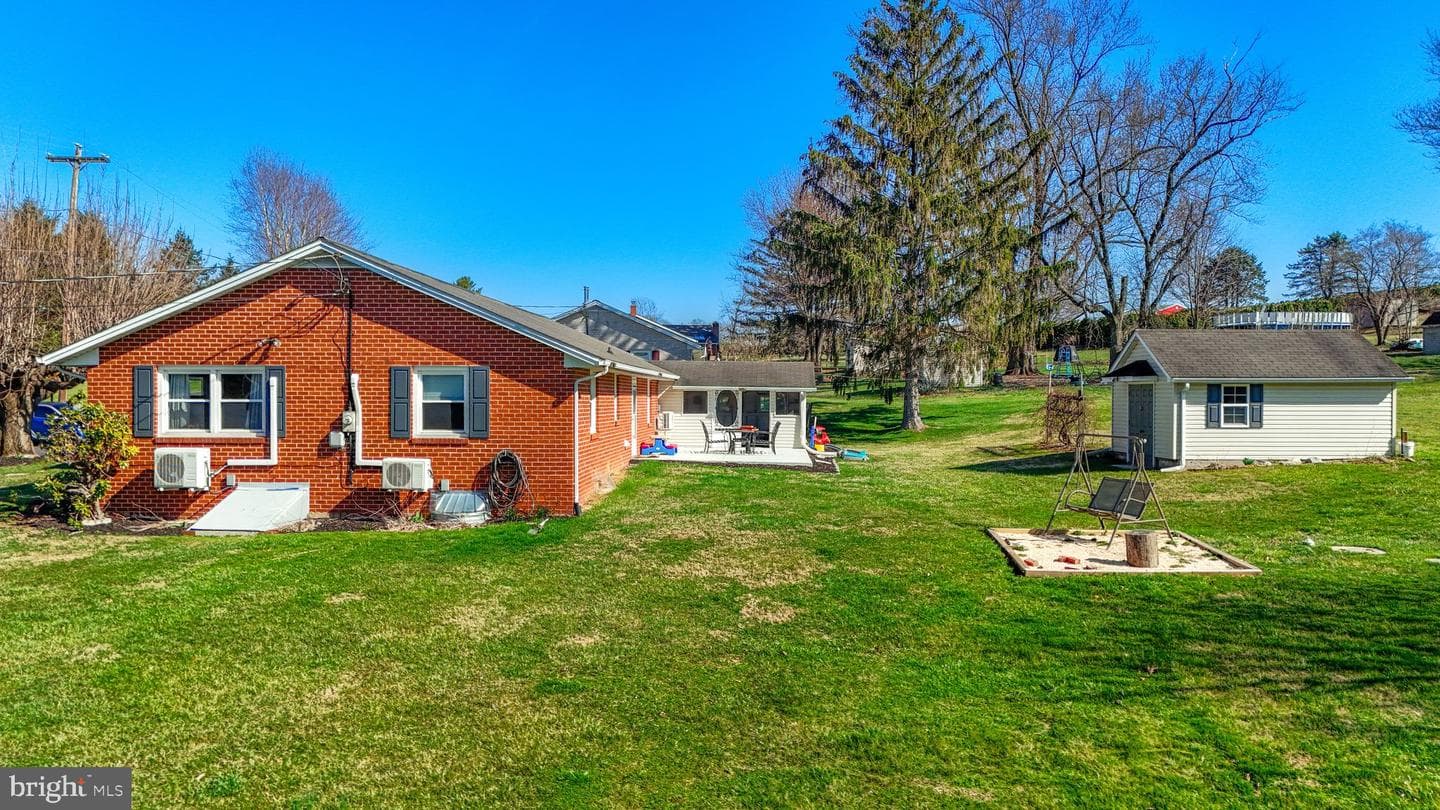 5571 Blooming Grove Road photo 2