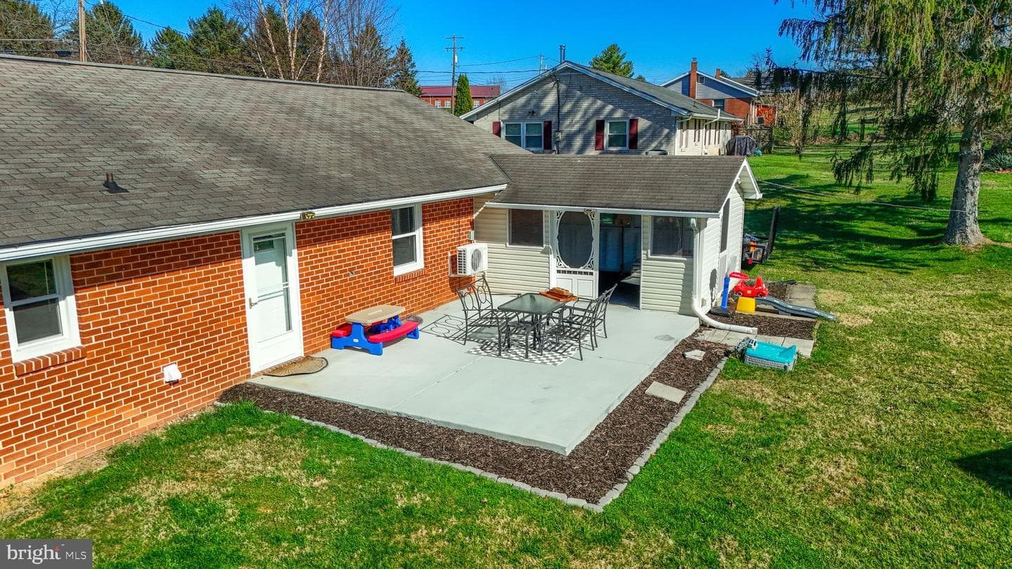 5571 Blooming Grove Road photo 22