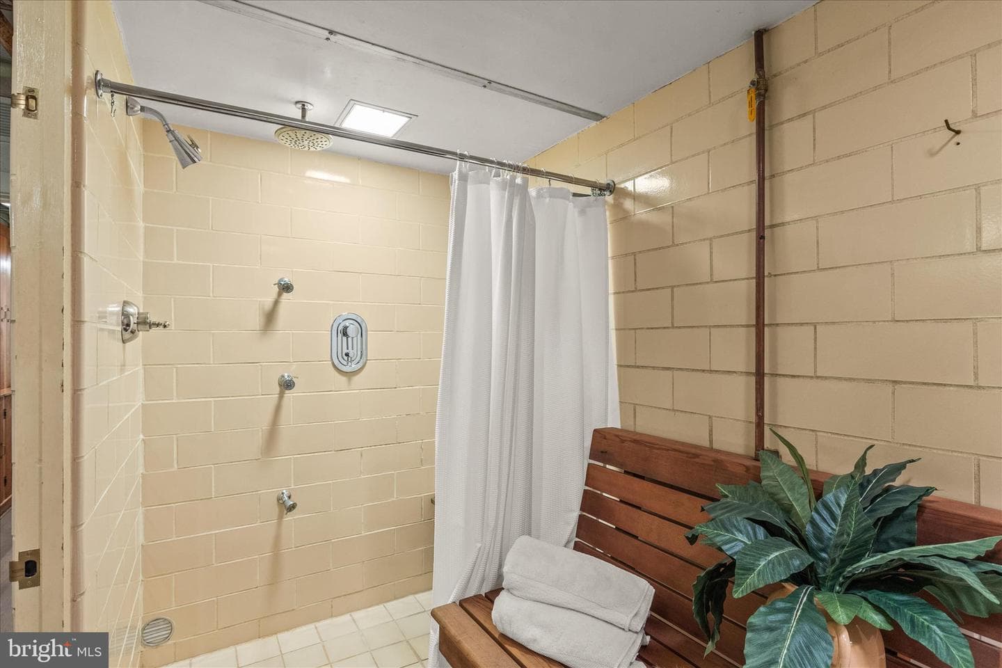 228 Clearview Road photo 58