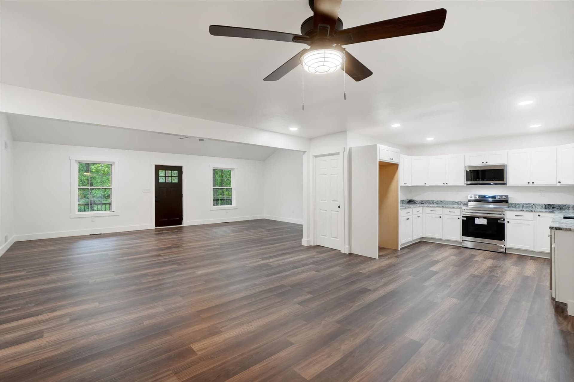 18985 Hebel Road photo 13