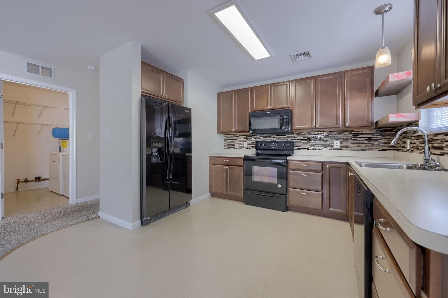 6834 Seneca Ridge Drive photo 13
