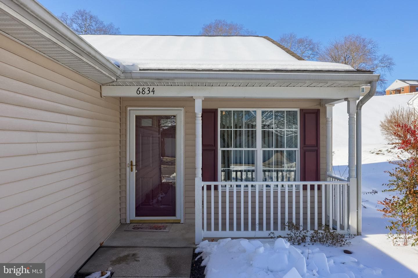 6834 Seneca Ridge Drive photo 2