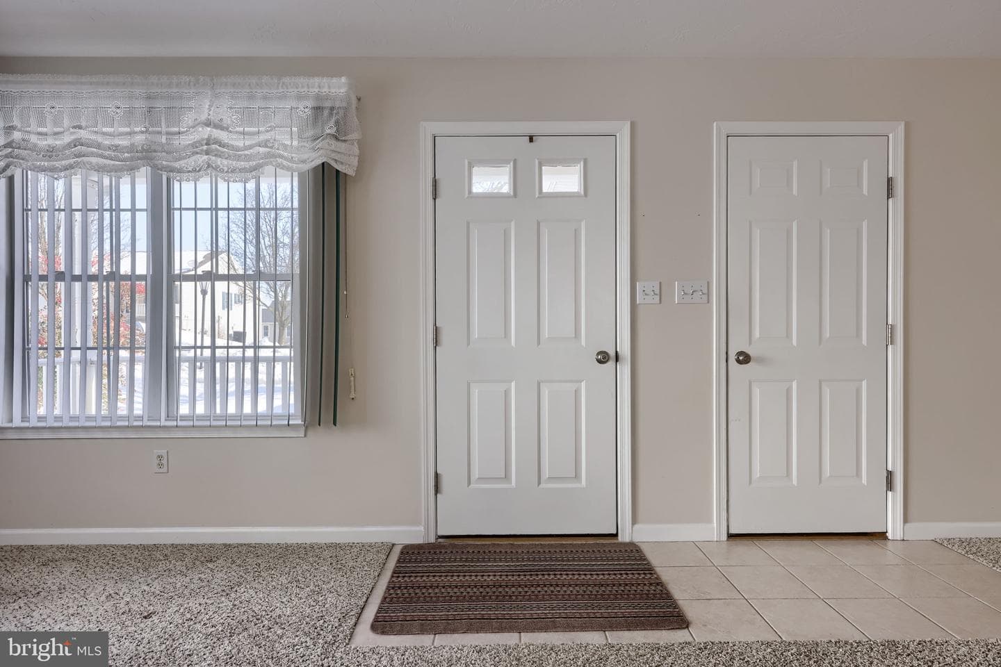 6834 Seneca Ridge Drive photo 3