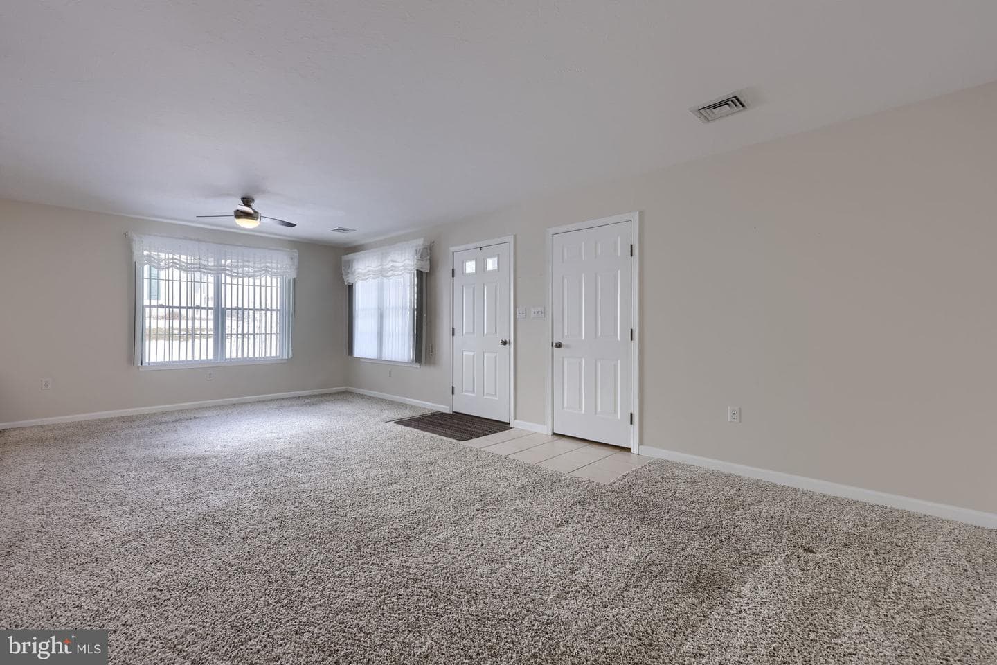 6834 Seneca Ridge Drive photo 5